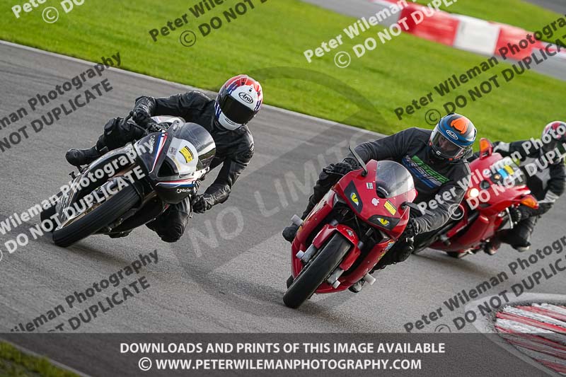 anglesey;brands hatch;cadwell park;croft;donington park;enduro digital images;event digital images;eventdigitalimages;mallory;no limits;oulton park;peter wileman photography;racing digital images;silverstone;snetterton;trackday digital images;trackday photos;vmcc banbury run;welsh 2 day enduro